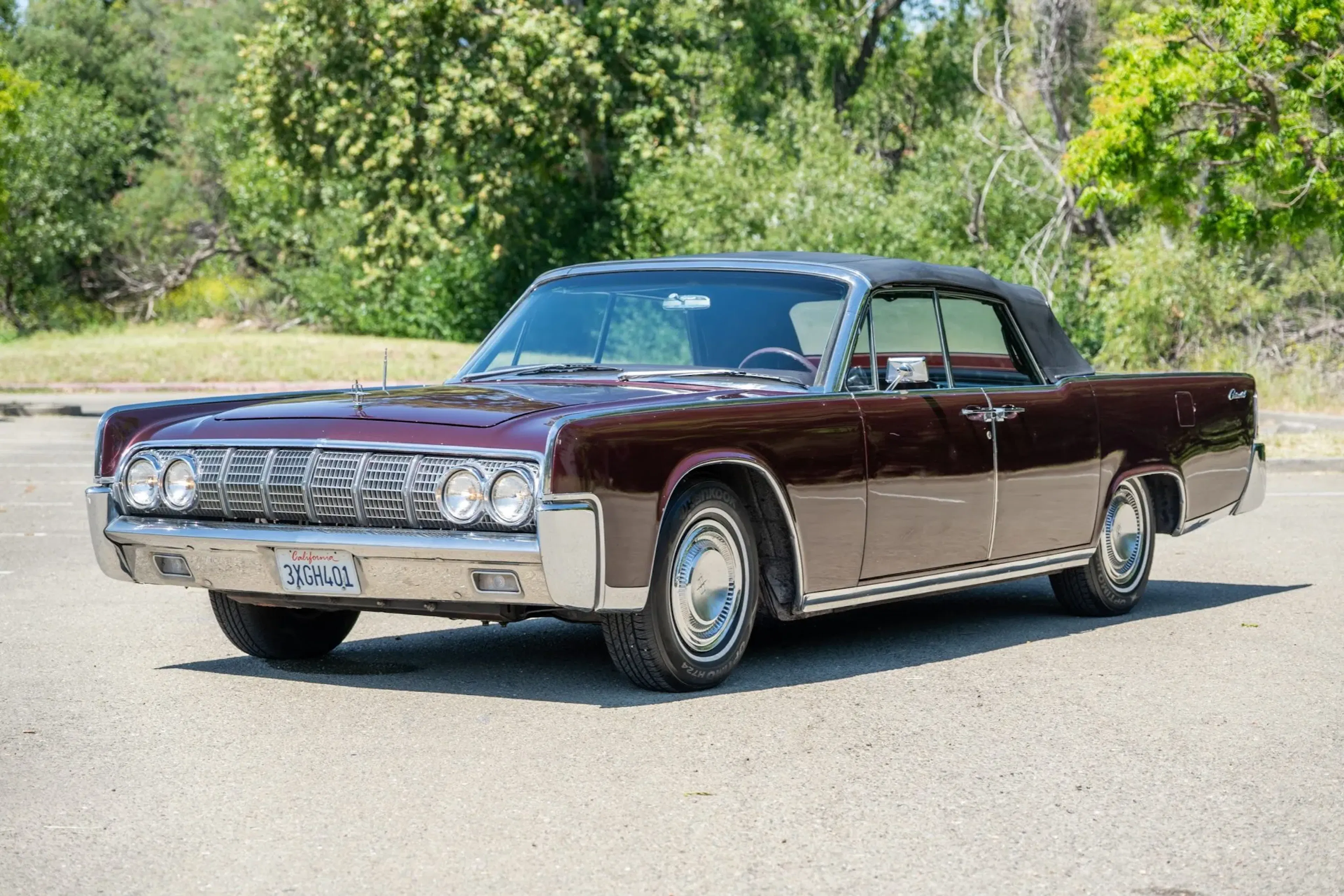 1966 Lincoln Continental VIN 6Y89G416396 | Hagerty Valuation Tools®